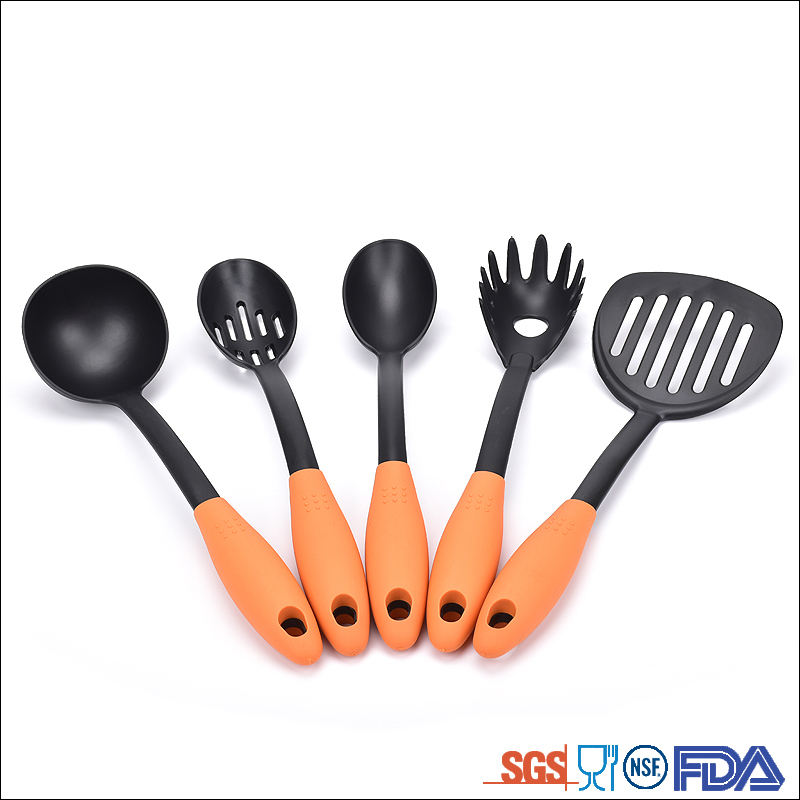 Factory direct 5 piece kitchen utensils non-slip handle kitchen Nylon utensil cooking utensils accessories