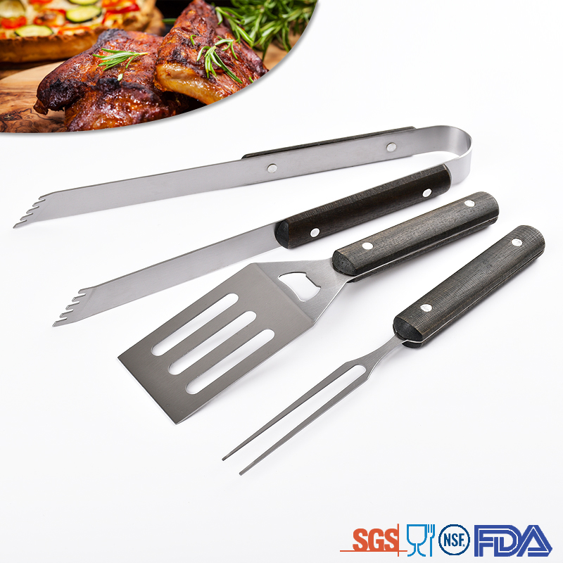 Amazon hot sale stainless steel wooden handle bbq tool set with nylon carry bag