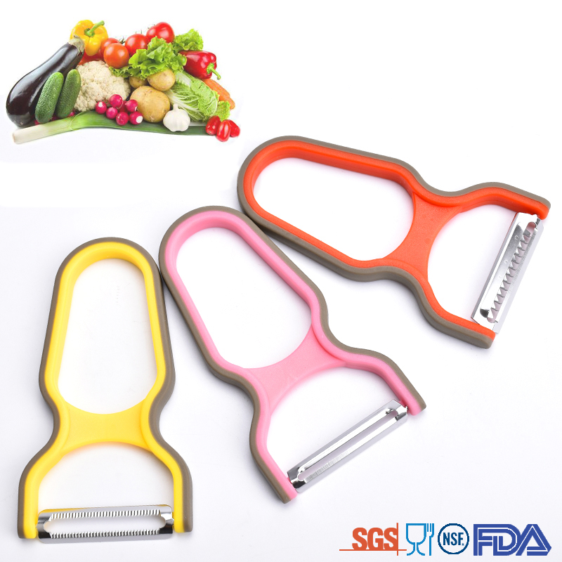 4.6 Inch Convenient Light Plastic Kitchen Potato Peeler with Stainless Steel Blade